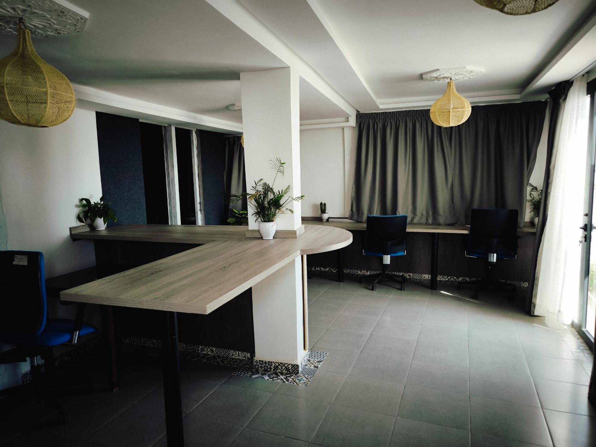 Bigblue Surf Hostel & Coworking Space - Taghazout (Adults Only) Azazoul Exterior photo